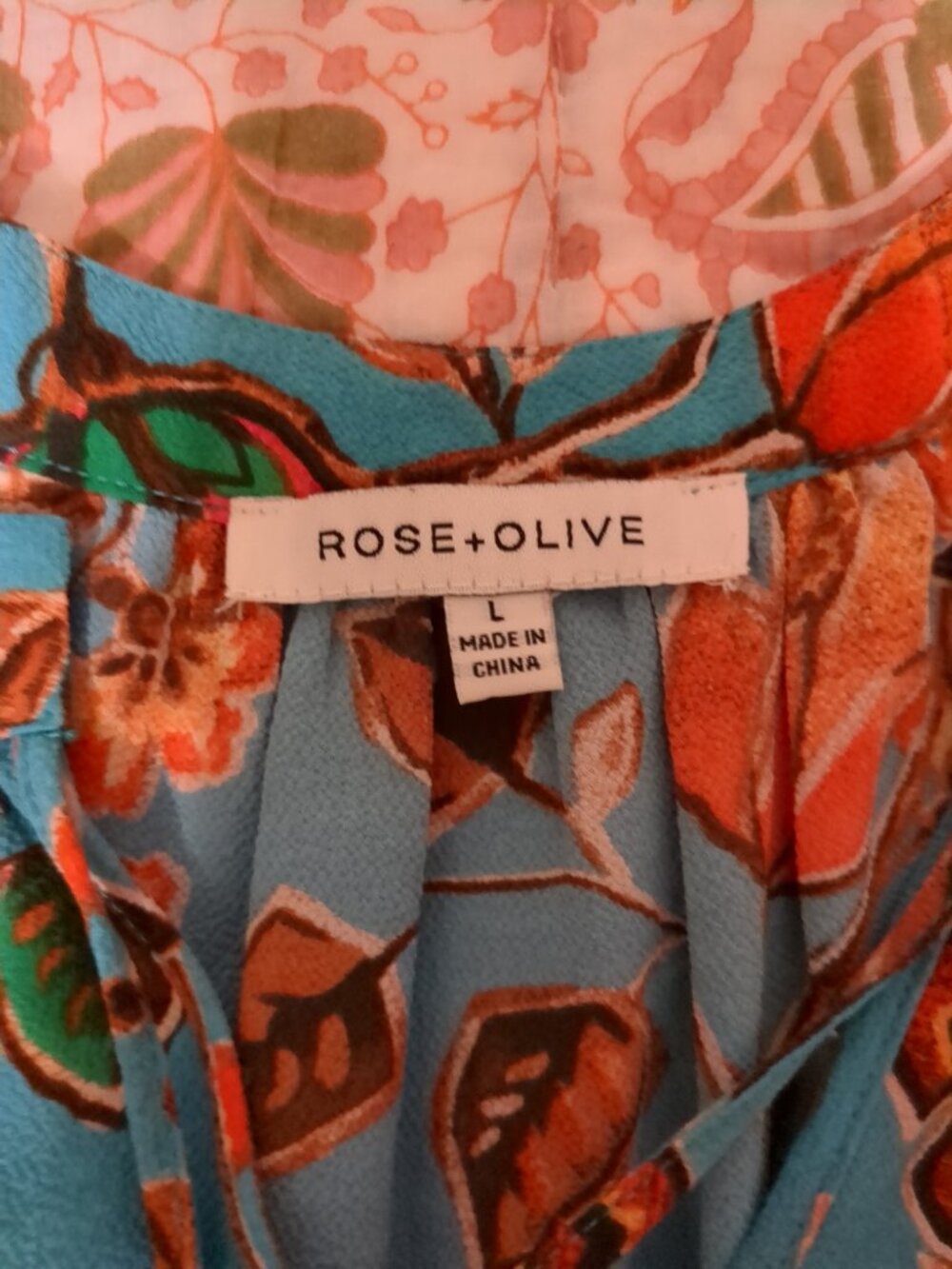 L 🏵 Sleeveless Summertime Floral Top with Tassels - Picture 10 of 14